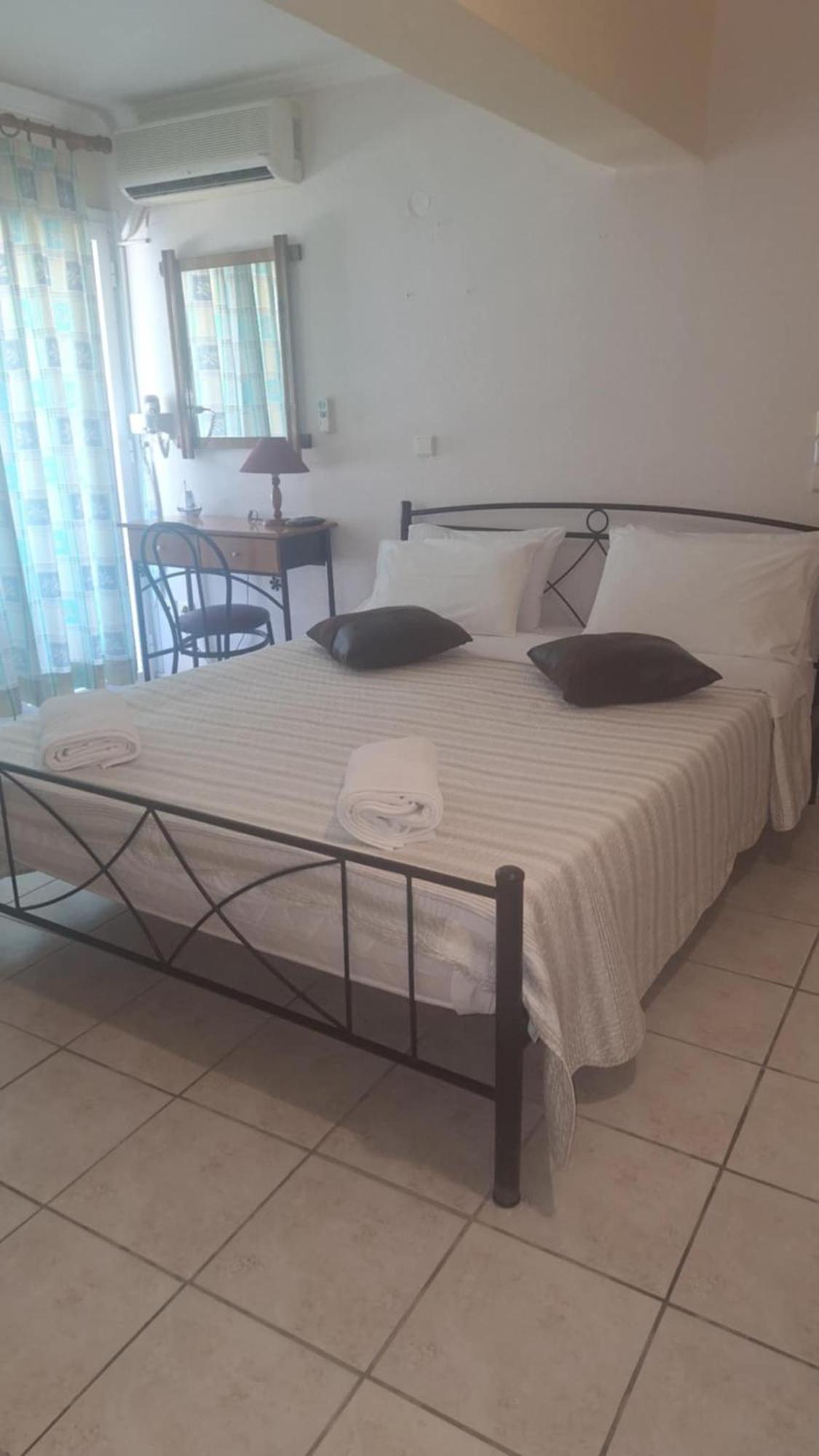 Fotini Apartments Paralia Agias Foteinis الغرفة الصورة